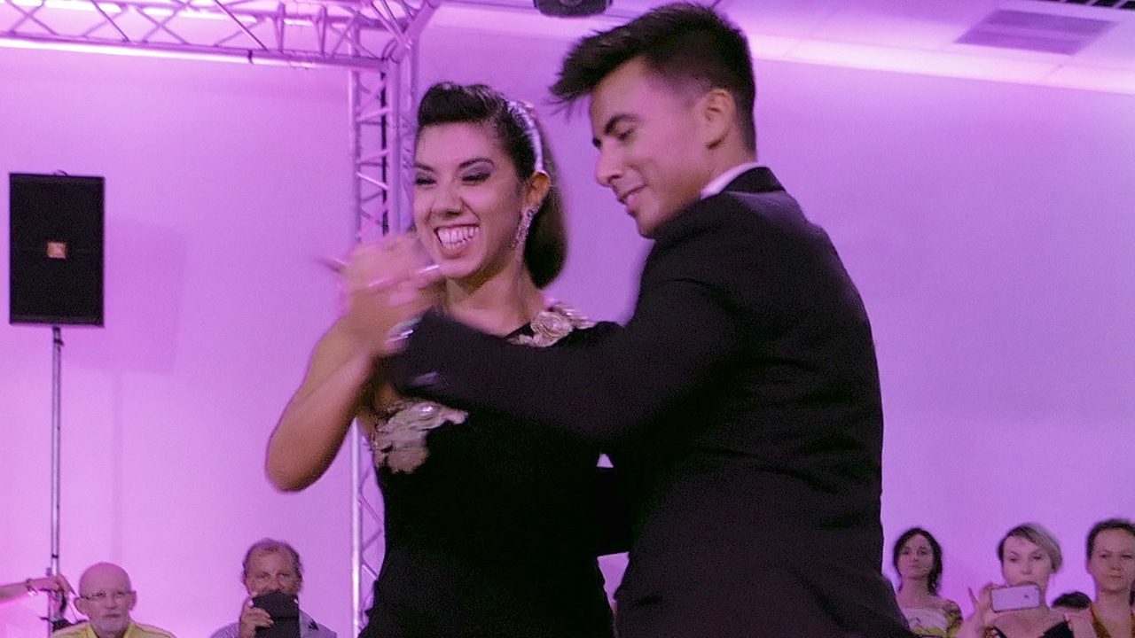 Video Preview Image of Roxana Suarez and Sebastian Achaval – Mandria