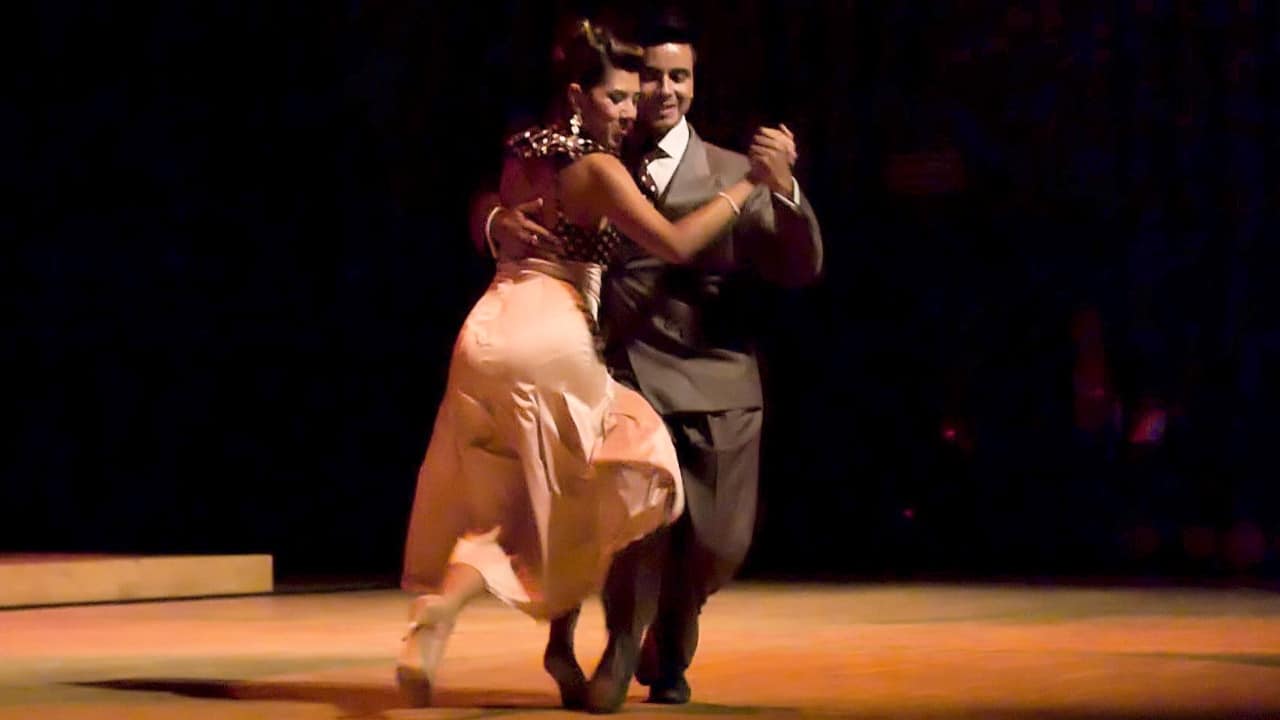 Video Preview Image of Roxana Suarez and Sebastian Achaval – Milonga querida by Solo Tango