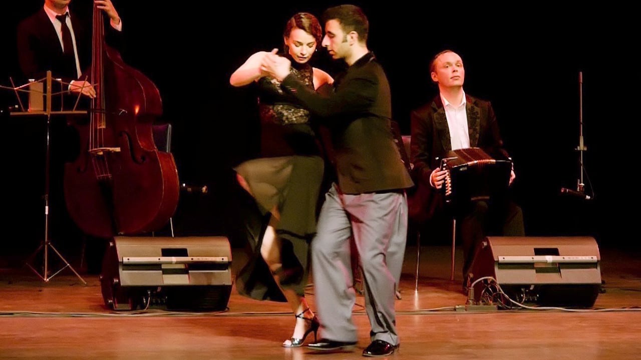 Hülya Uysal and Hüseyin Özmen – Toda mi vida by Solo Tango Orquesta preview picture
