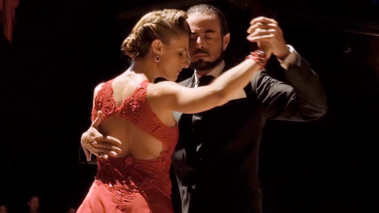 Video Preview Image of Gisela Passi and Rodrigo Rufino – Este es el Rey by Orquesta Silbando
