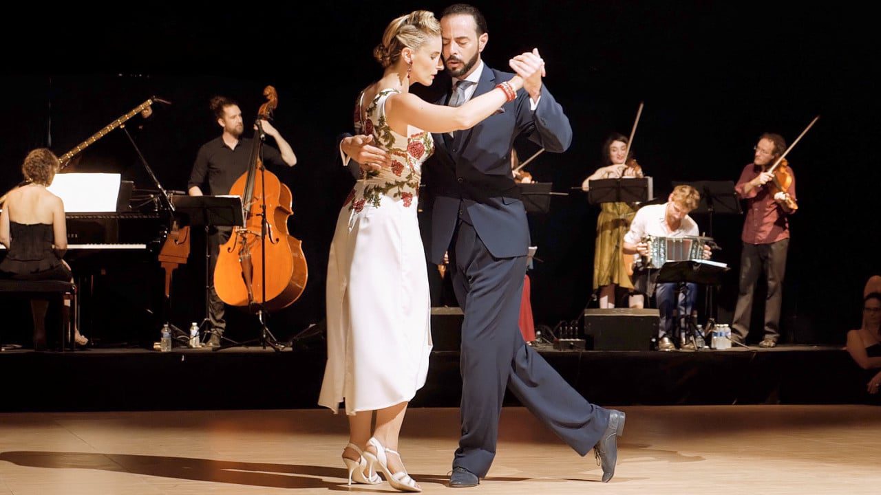 Gisela Passi and Rodrigo Rufino – Mano Sinistra by Orquesta Silbando
