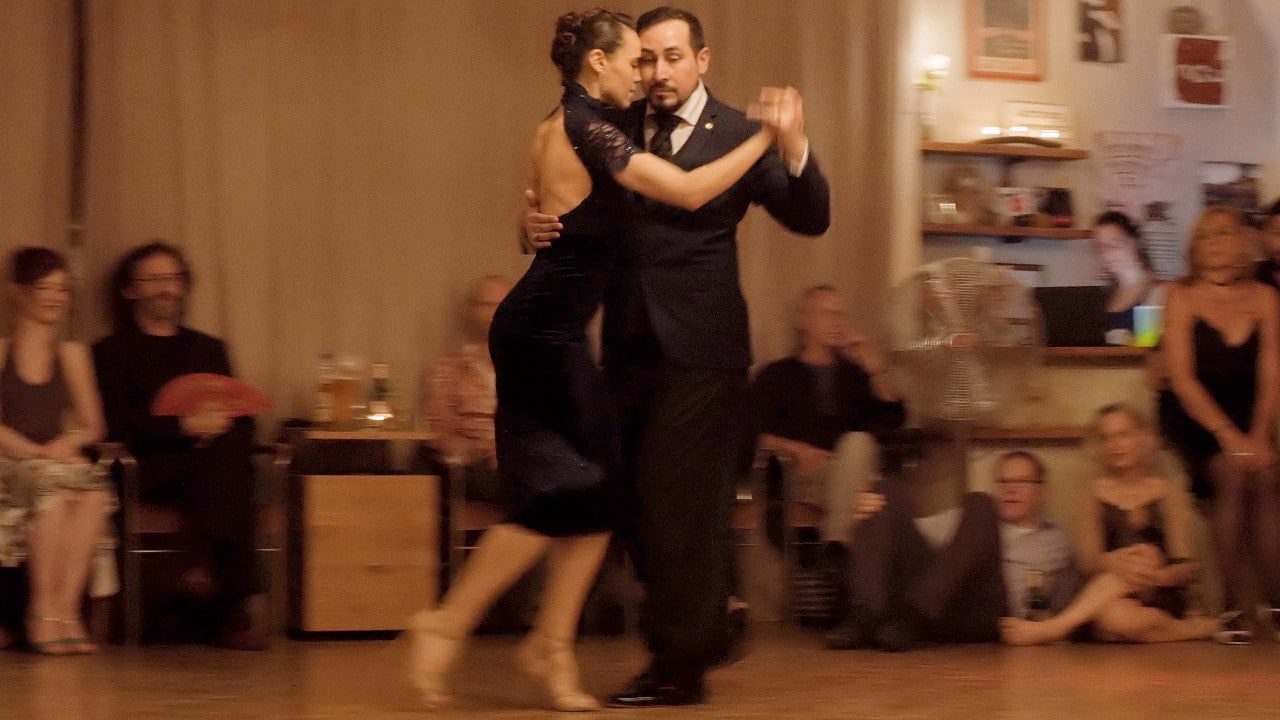 Elvira Lambo and Sebastian Alzogaray – Milonga del recuerdo Video Preview Picture