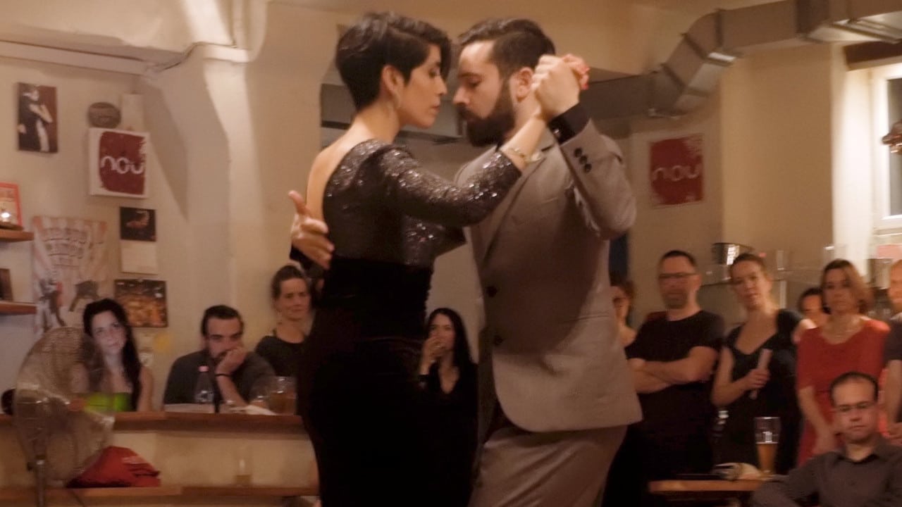 Cecilia Acosta and Levan Gomelauri – La vida es corta Video Preview Picture