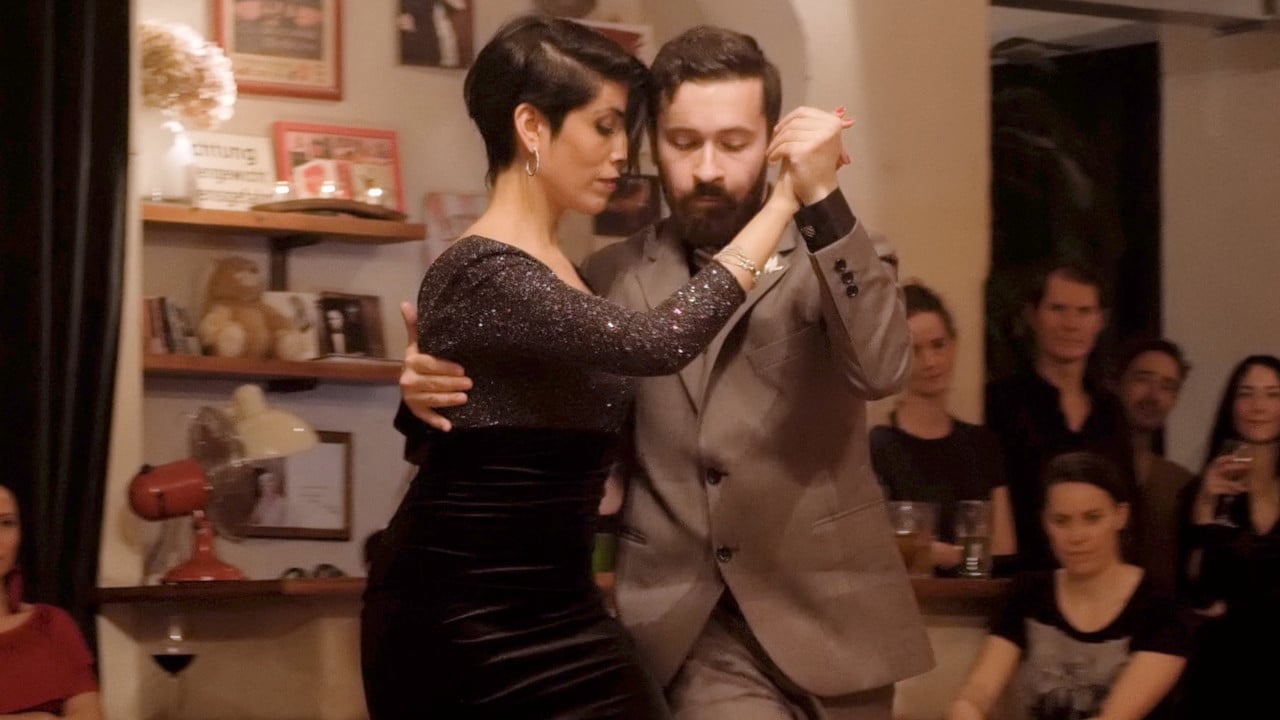 Cecilia Acosta and Levan Gomelauri – Cuando un viejo se enamora Video Preview Picture