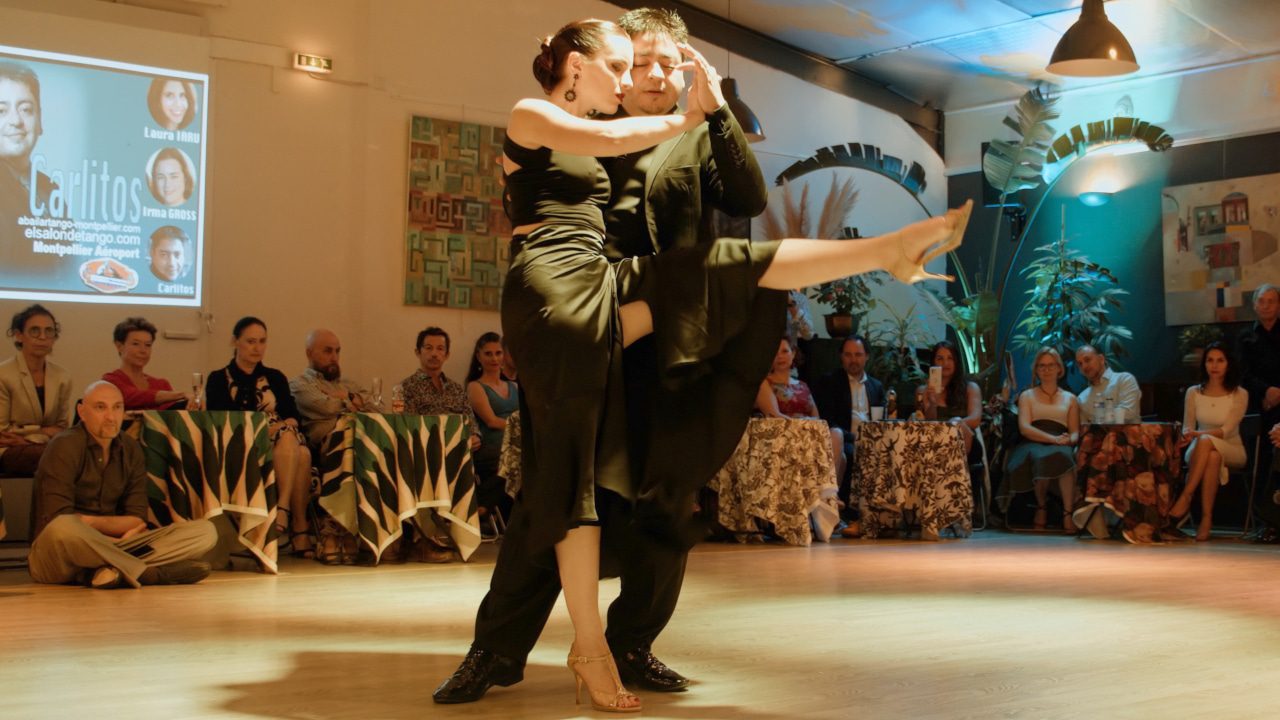 Agustina Piaggio and Carlitos Espinoza – Porteño y bailarín Video Preview Picture