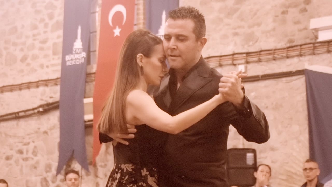 Setenay Ersoy and Murat Elmadagli – Solamente ella
